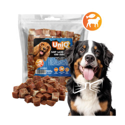 UNIQ PETS Puha bárányhúsos-tőkehalas jutalomfalat kockák kutyáknak – 500 g